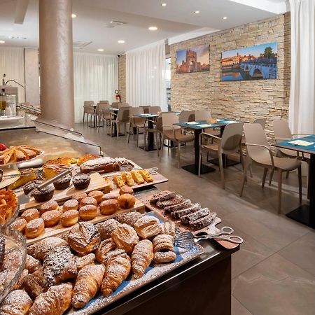 B&B Primrose Residence Hotel Rimini Exterior photo