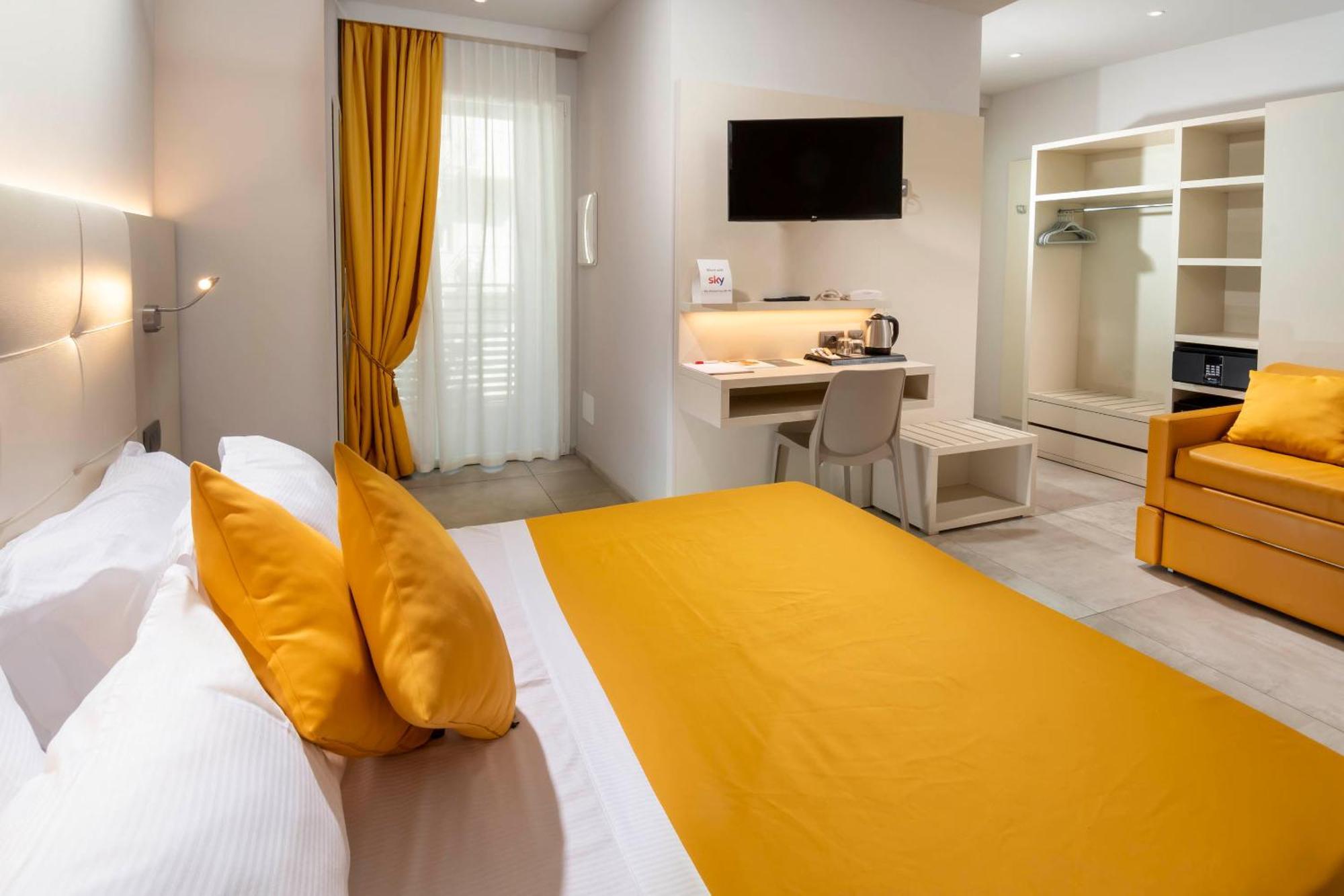 B&B Primrose Residence Hotel Rimini Exterior photo