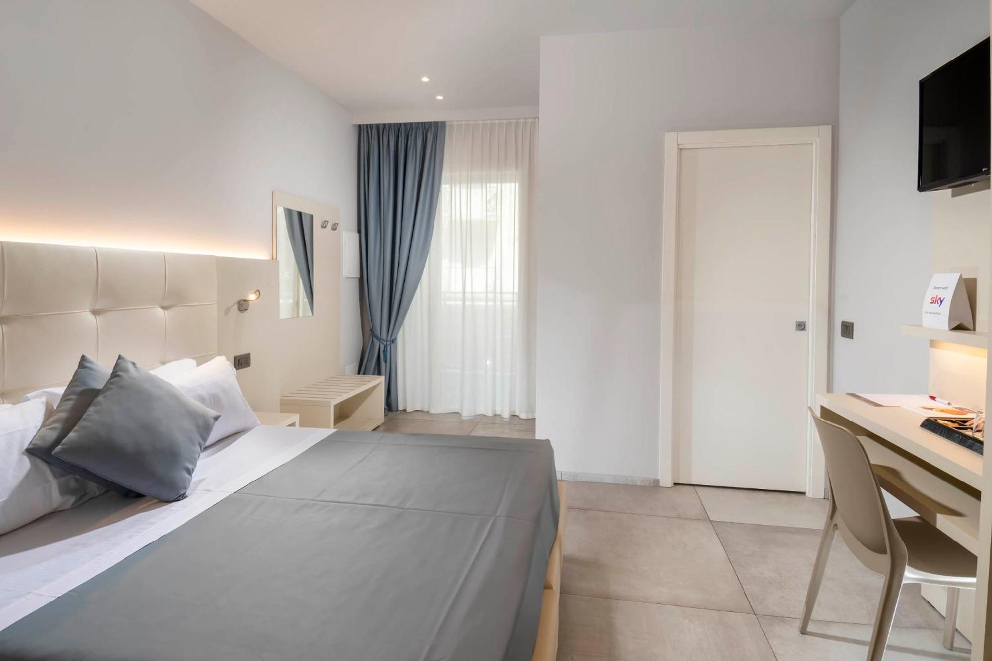 B&B Primrose Residence Hotel Rimini Exterior photo